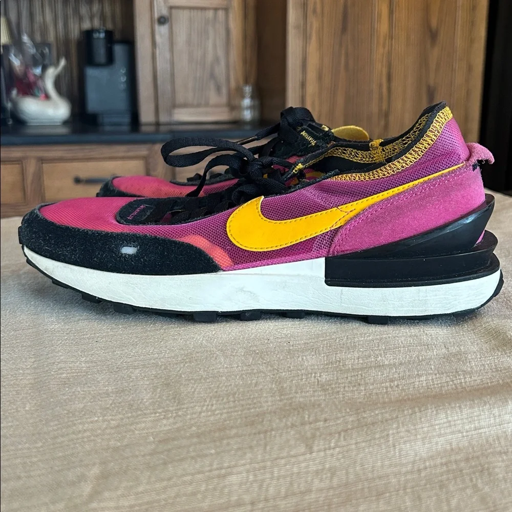 Nike Waffle One Pink‎ Orange Womens 8.5